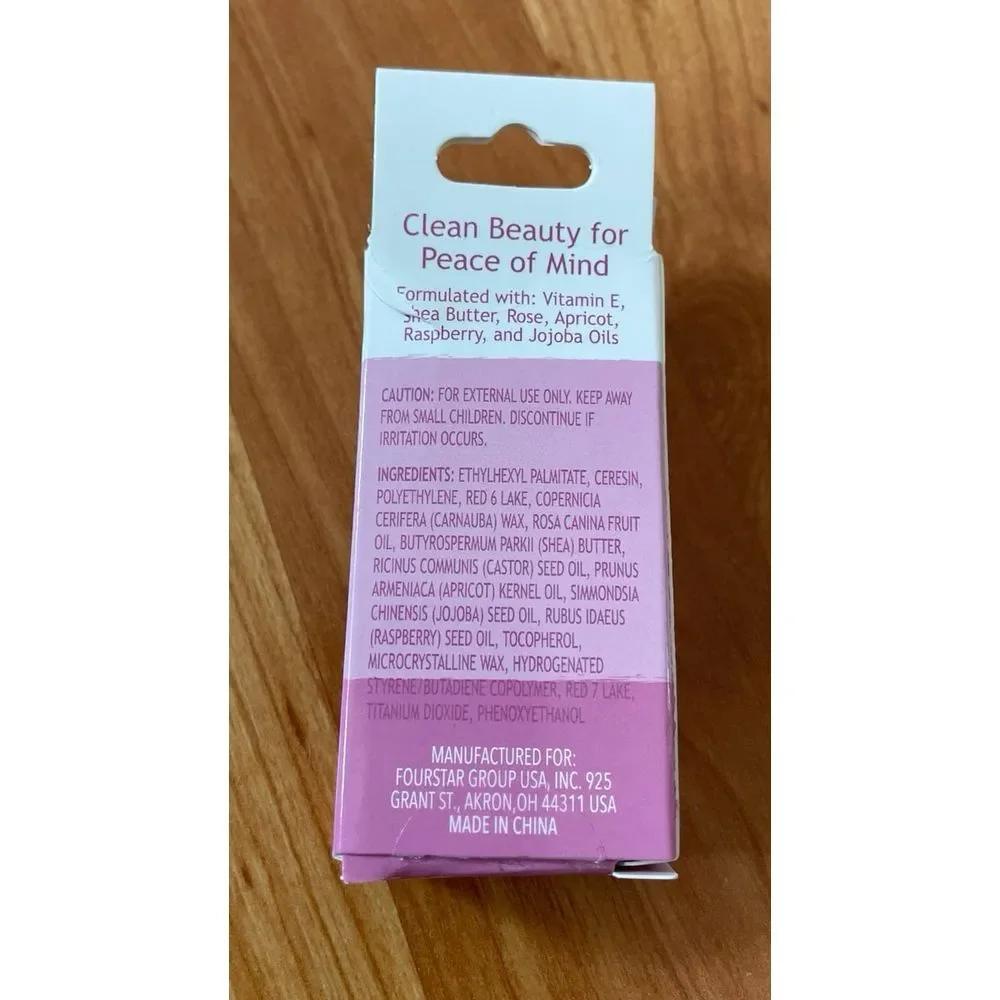 Clean Beauty Satin Lipstick‎ Classic Red